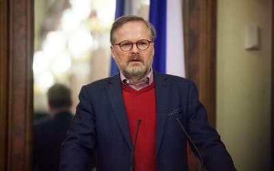 Trump v cateringovém voze, Fiala v Kyjevě