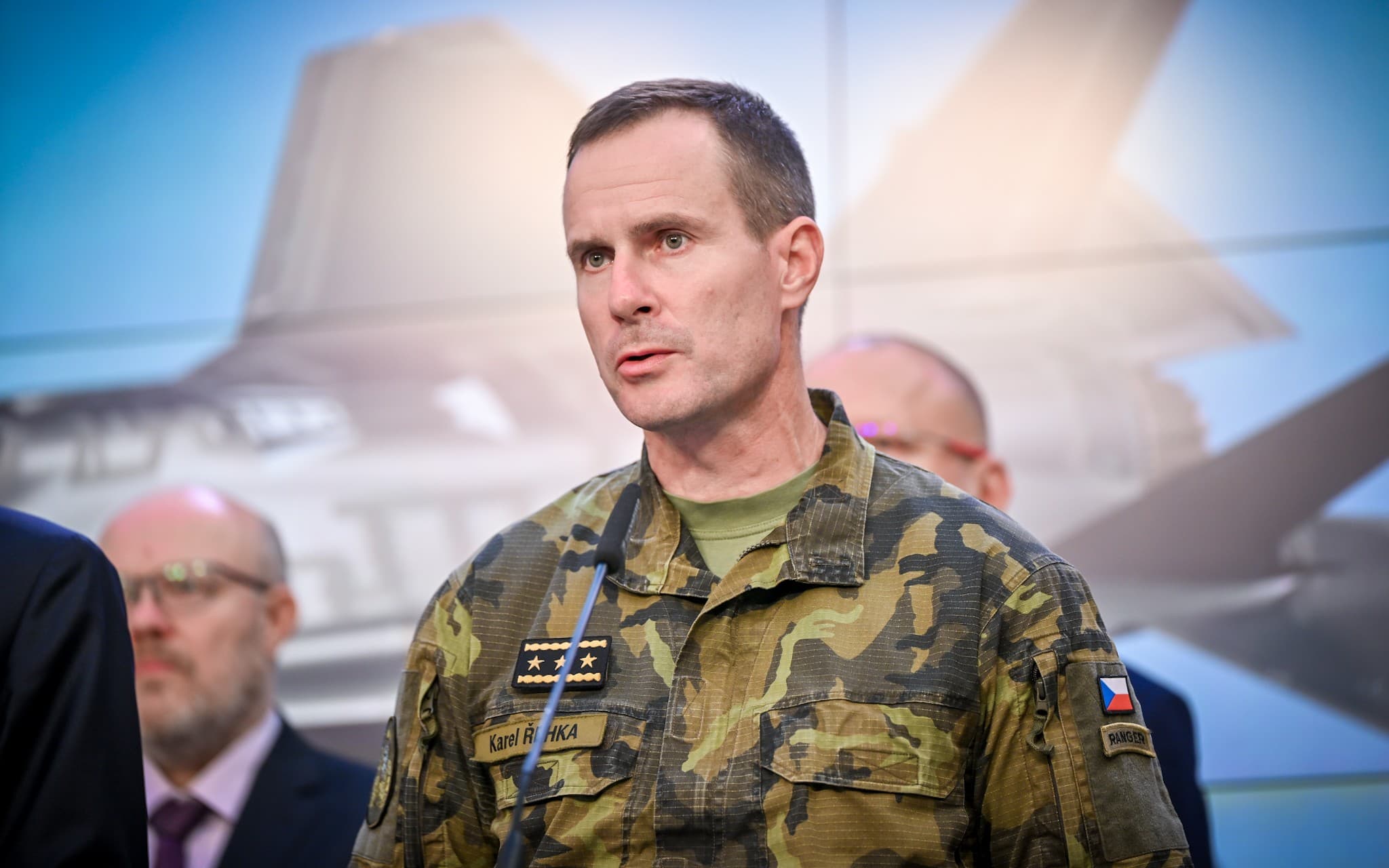 Muž, který nakoupil stíhačky F-35