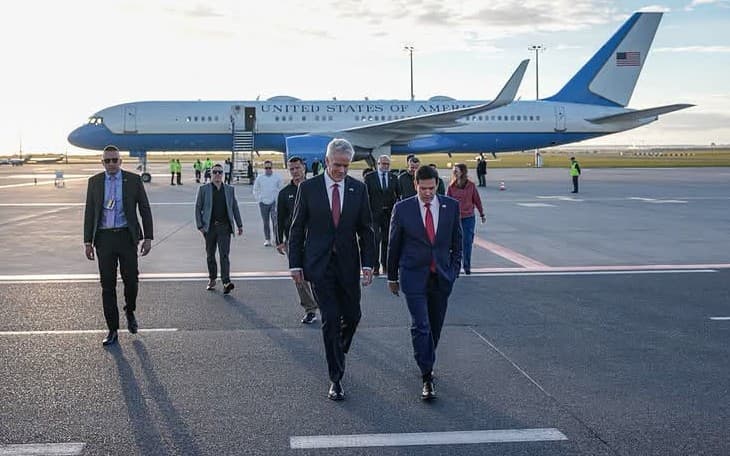 Rubio navštívil Prahu a pak to pořádně schytal